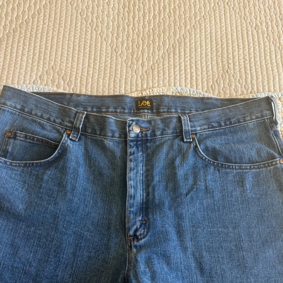 TWO PAIR Men's 44 X 30 Lee 100% Cotton Regular Fit Straight Leg Denim Jeans - Picture 2 of 5